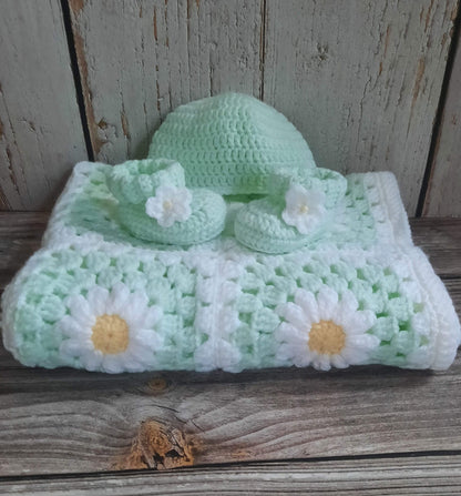 New born crochet baby daisy blanket set